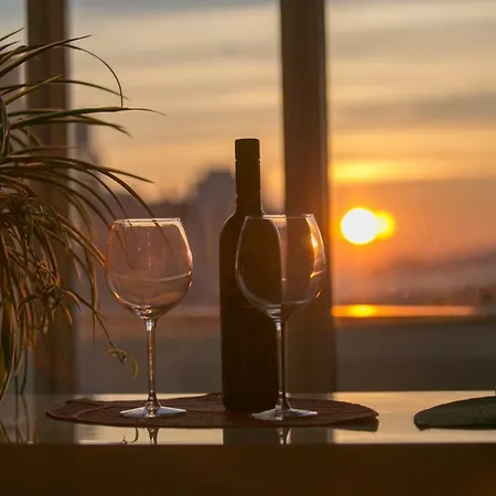 아파트 Laurel With Stunning View
